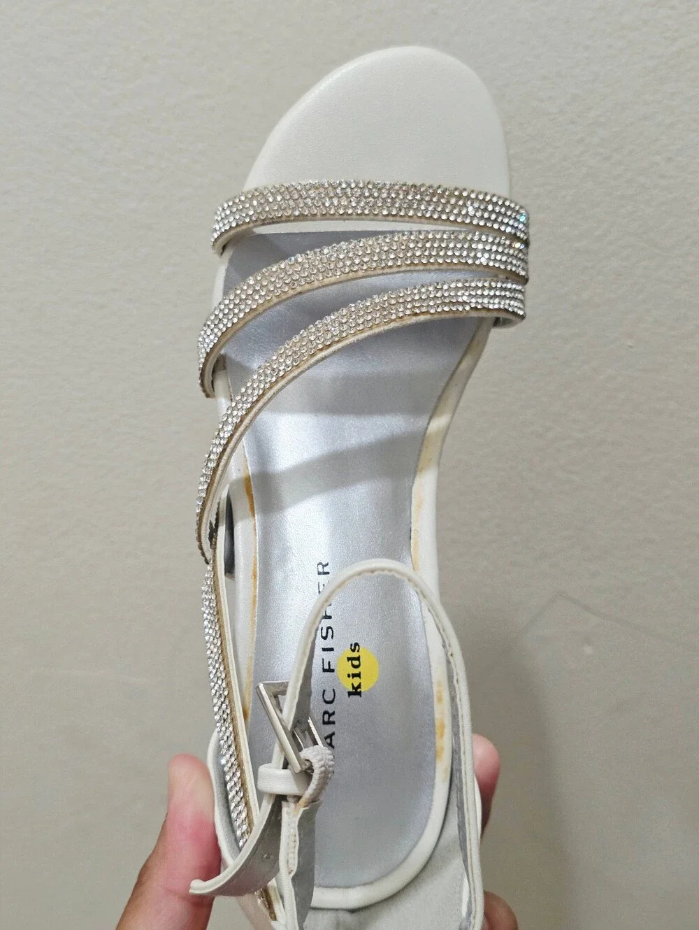 MARC FISHER Kids KENDALL SALTO style MCF127 White Rhinestone Heels Size 2 IN BOX